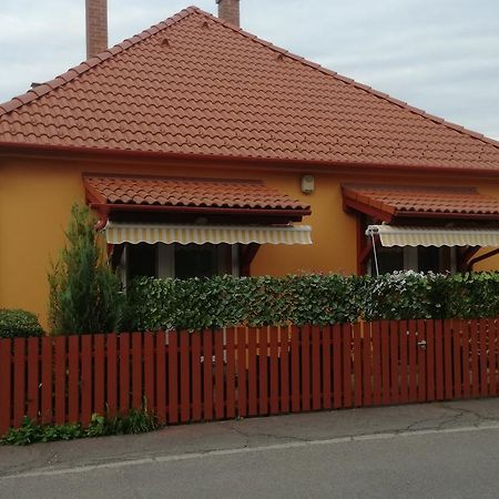 Apartament Keri Vendeghaz Mosonmagyaróvár Zewnętrze zdjęcie